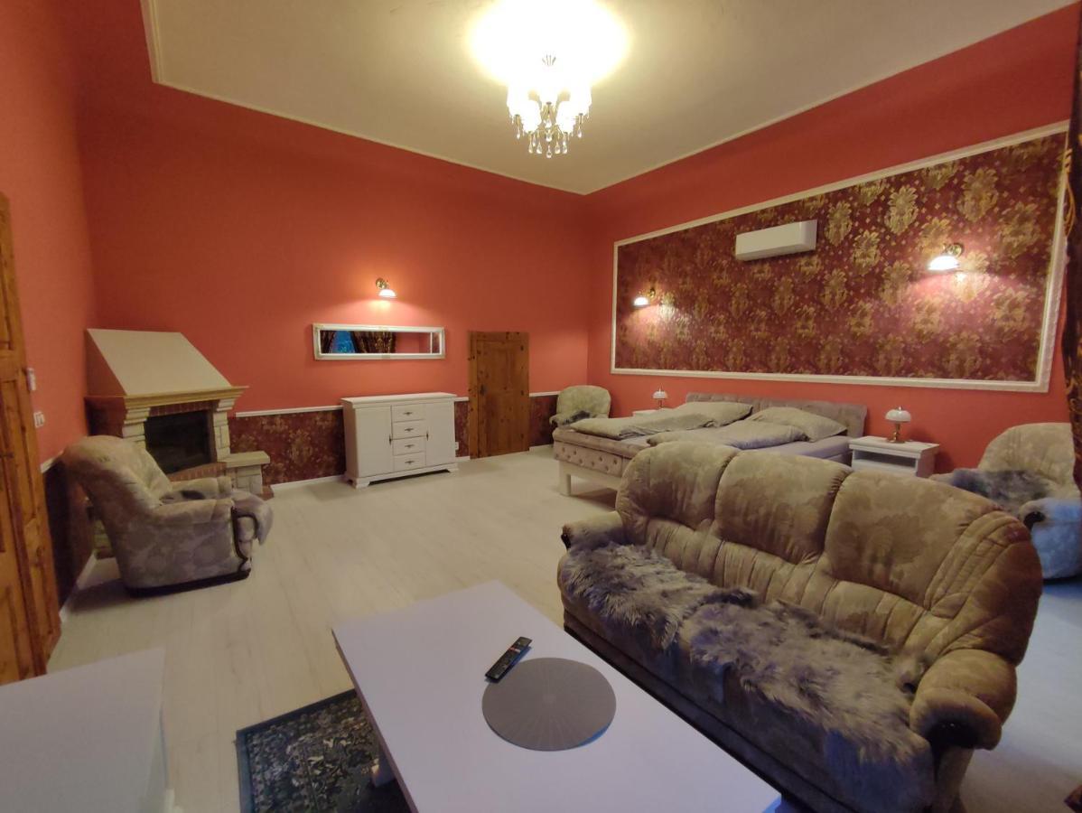 Stříbro Zamecky Apartman - Castle Apartment מראה חיצוני תמונה